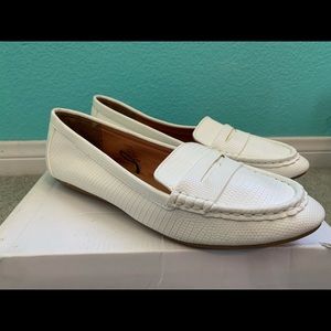 H&M White Crocodile Loafers